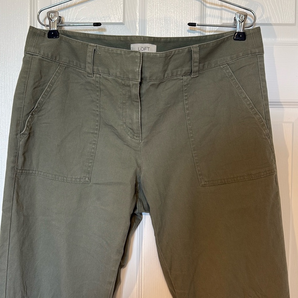 LOFT Army Green Chino Straight Leg Cargo Pants - Size 10